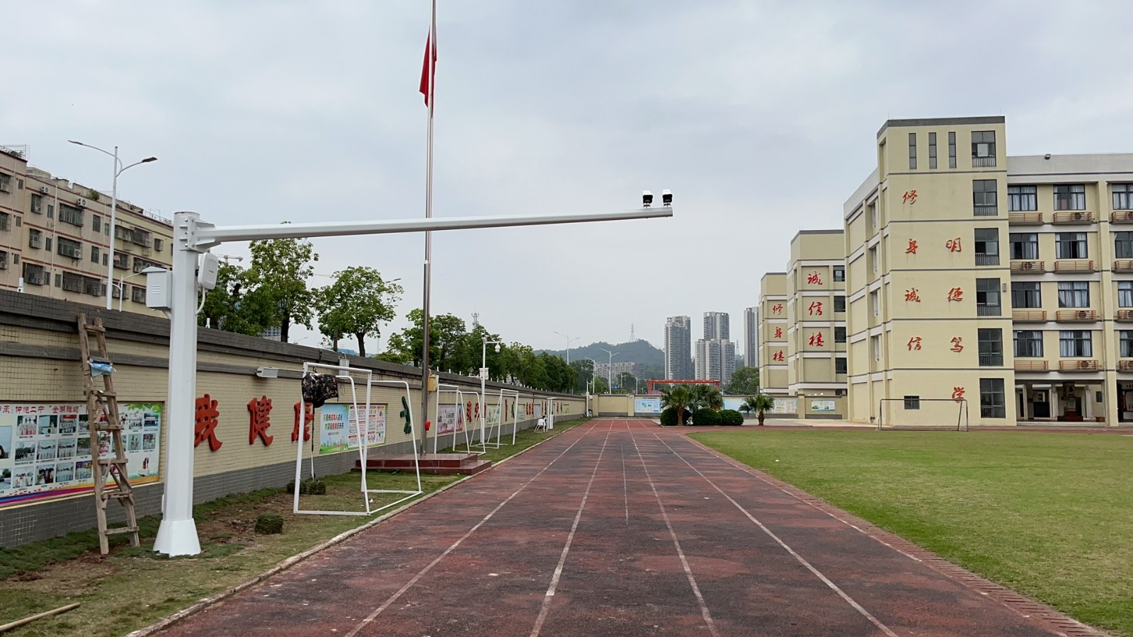 在教育信息化席卷全球的今天，“互联网+”的教育和学习模式以它的方便、快捷、及时、